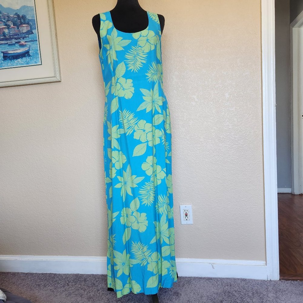 Maxi-dress - Size 10 - Sleeveless